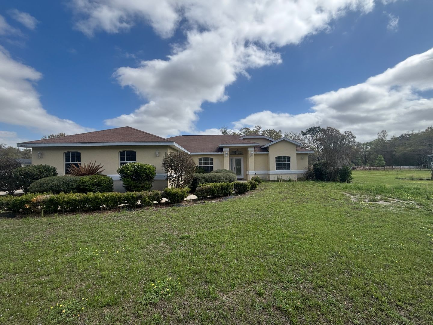 5/3 Newly renovated on 3+ acres. – photo 2
