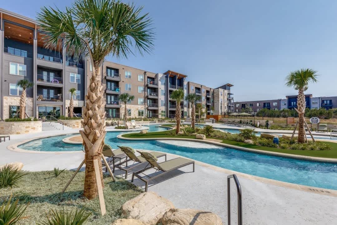 Aura High Pointe – photo 1