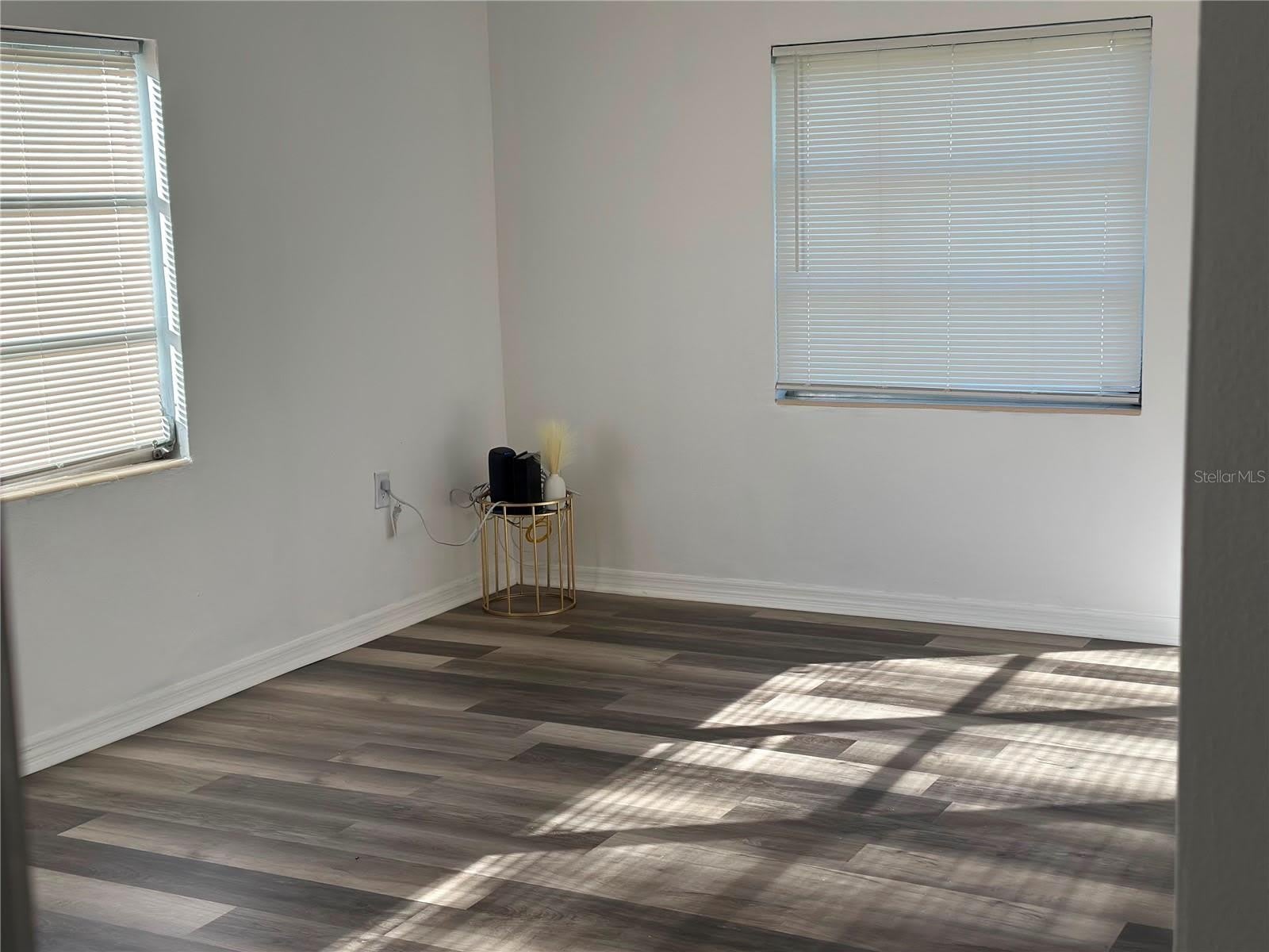 6 N Washington Street – photo 3