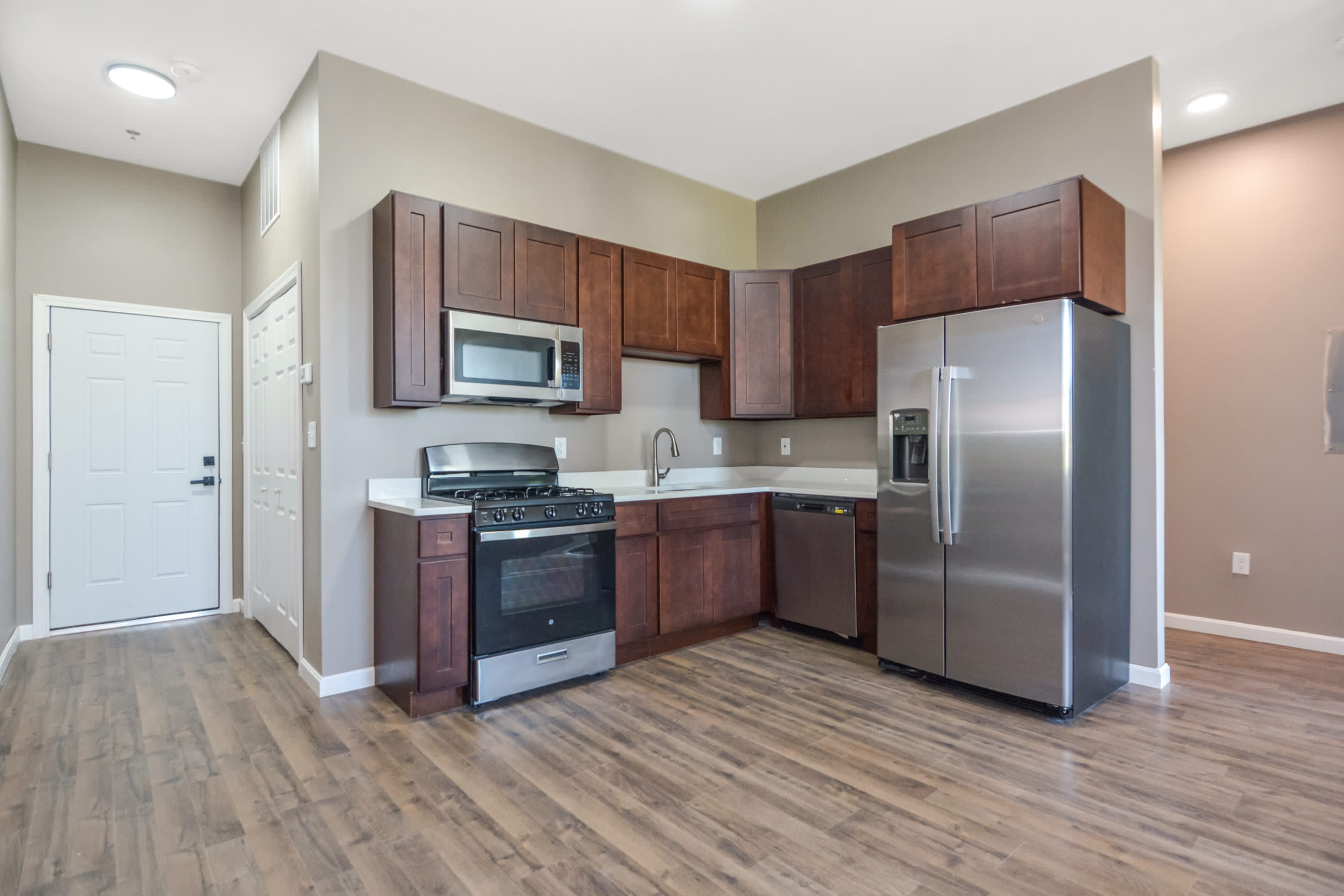 155 Crescent Street – photo 1
