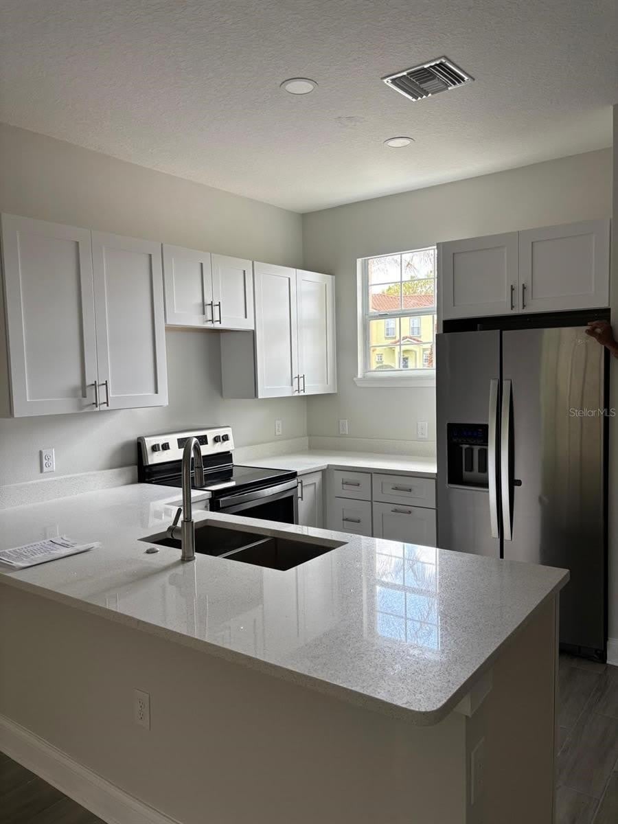 427 MADISON Circle – photo 4