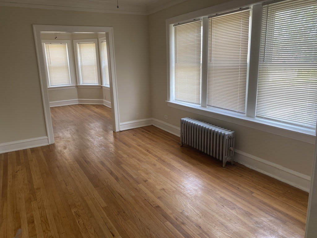 8900 S Langley Avenue – photo 3