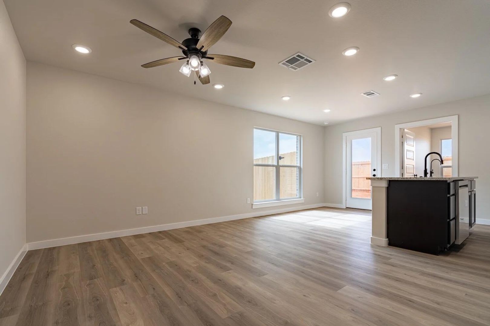 Charming 3 Bedroom Home in Frenship ISD – photo 3