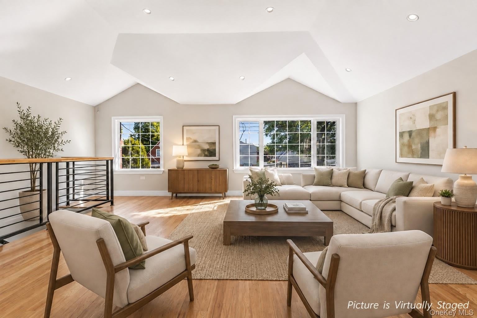 120-46 199th Street – photo 1