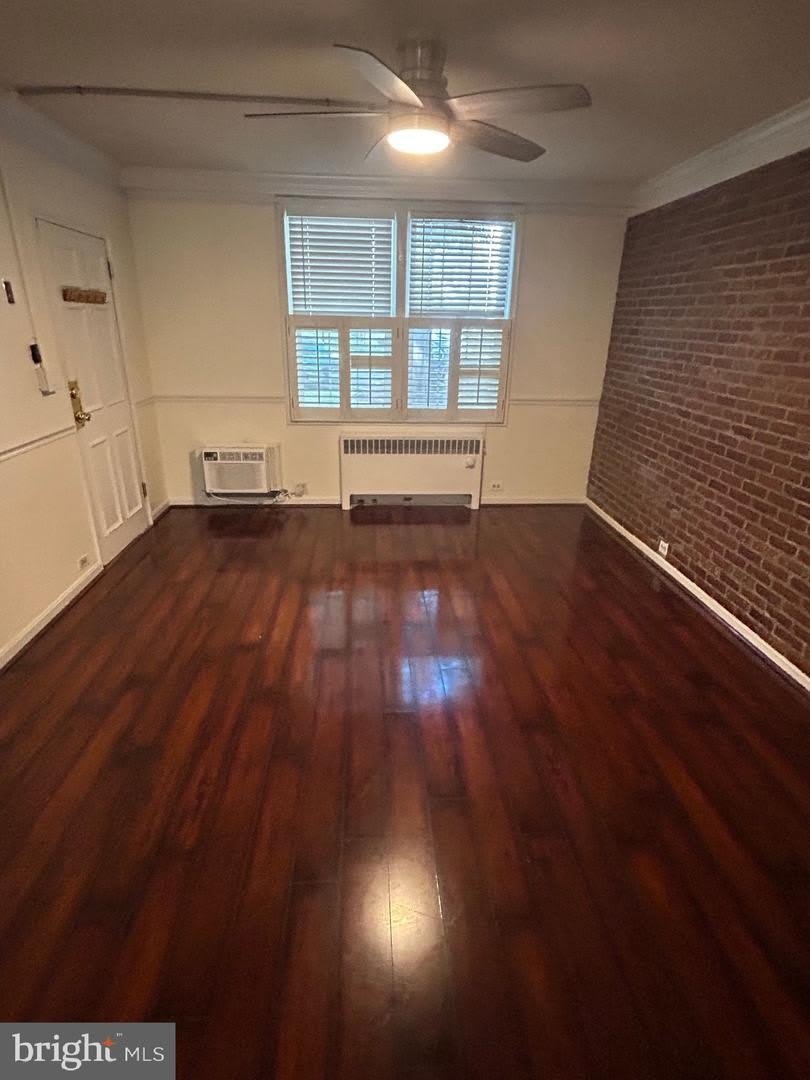 230 N THOMAS ST N #230-1 – photo 2