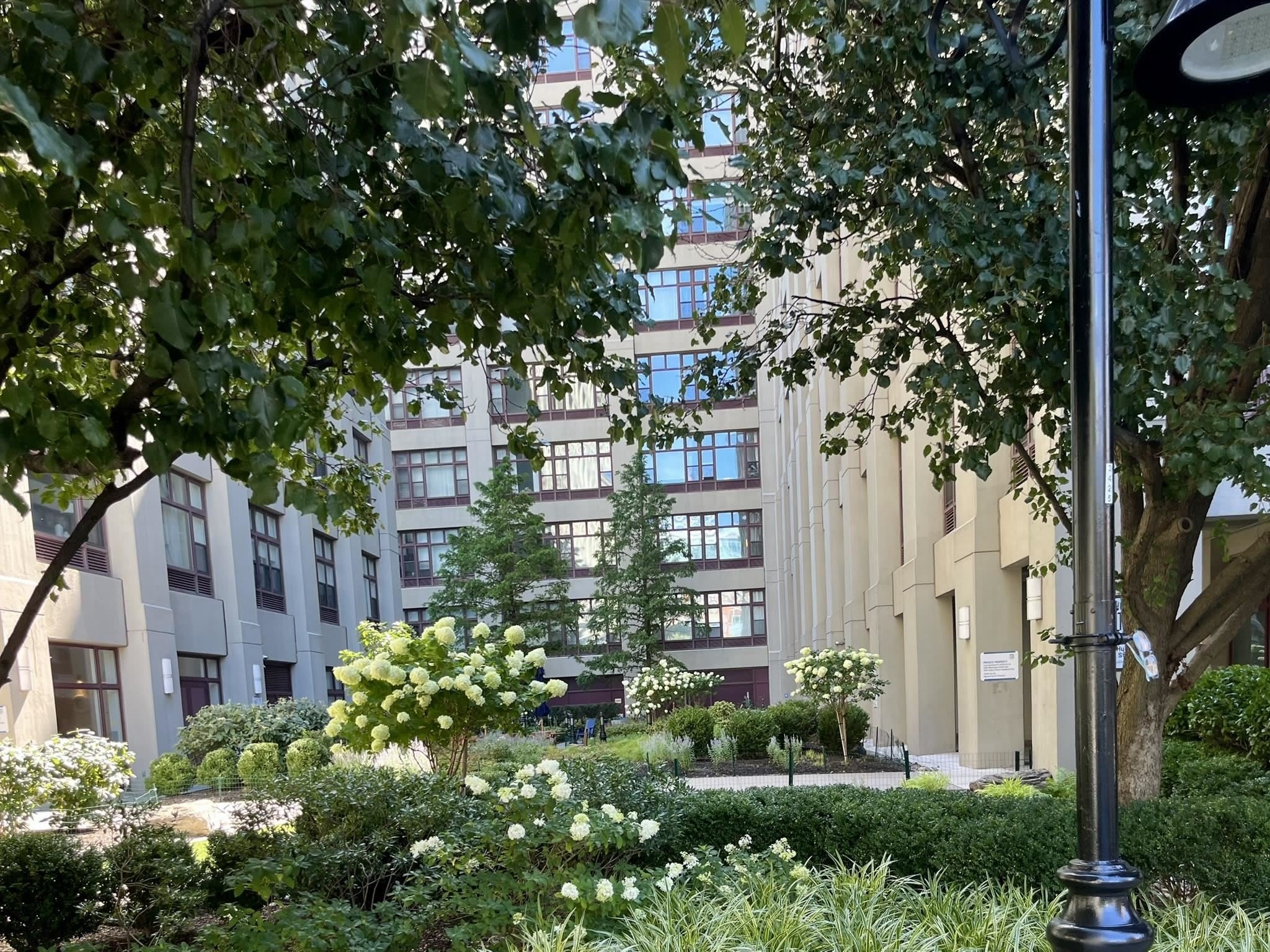 1500 Hudson St – photo 1
