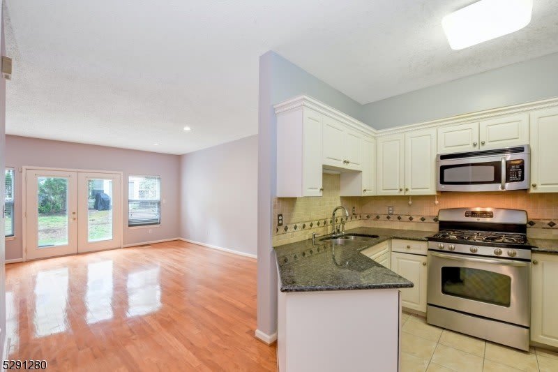 8708 Brittany Dr – photo 5