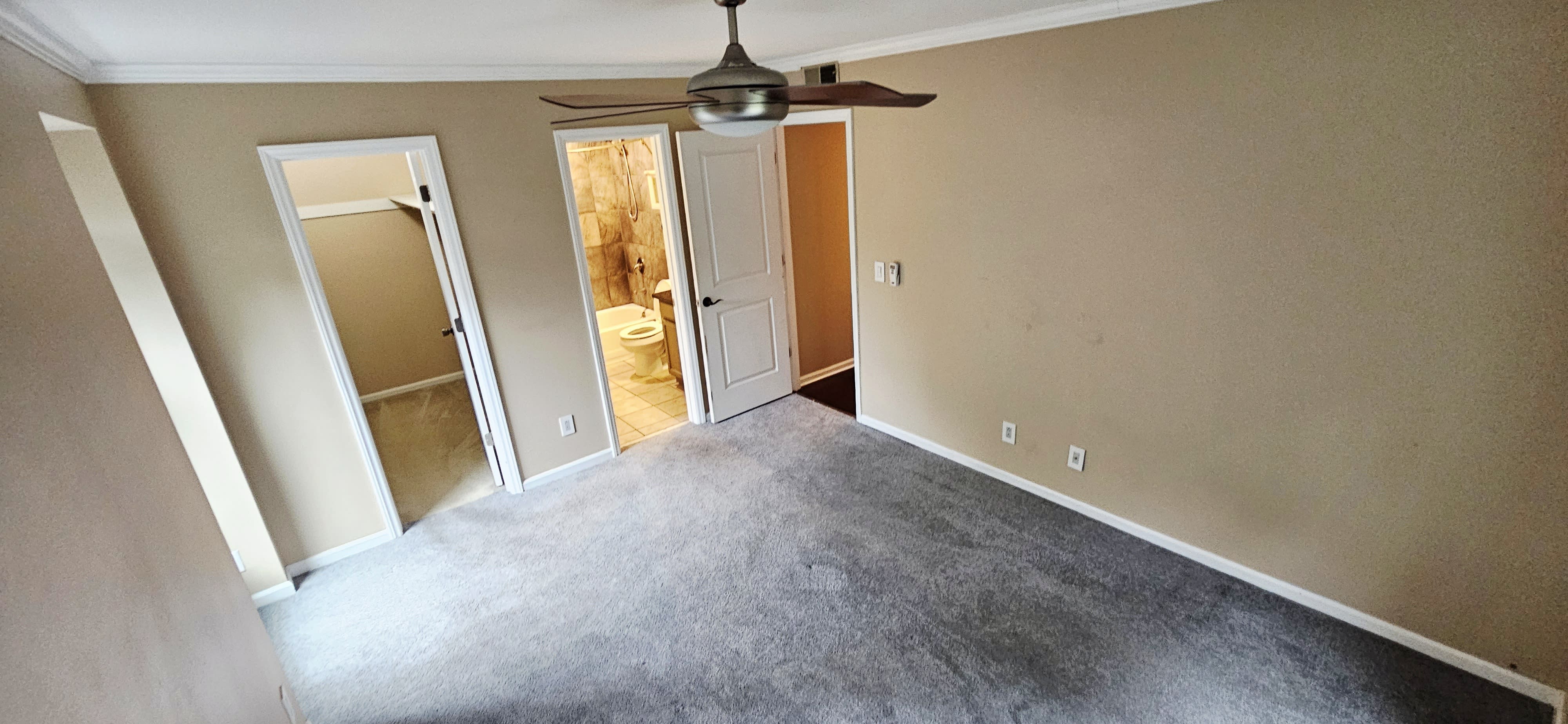 430 Queens Rd – photo 4
