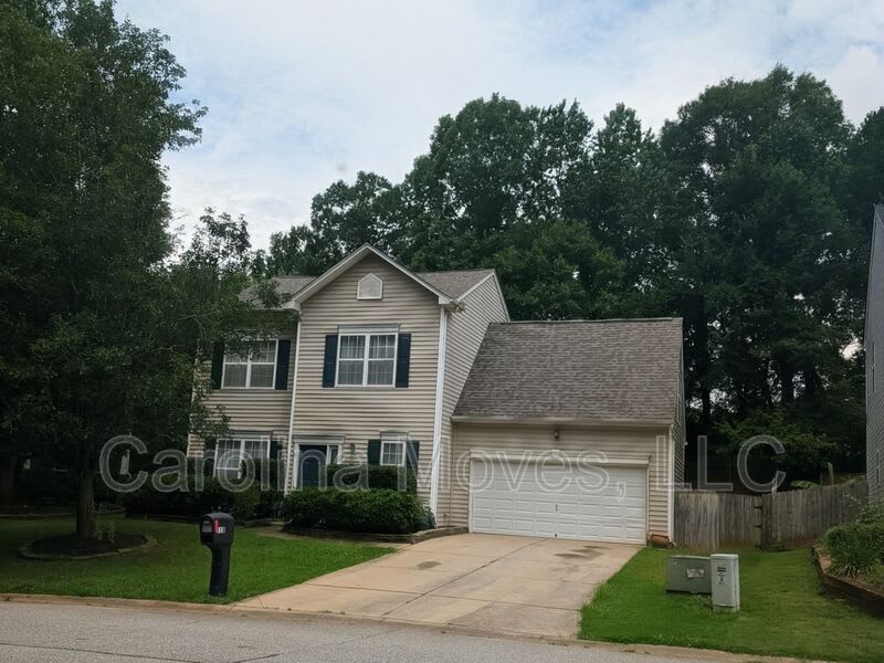 518 Grafton Ct – photo 2
