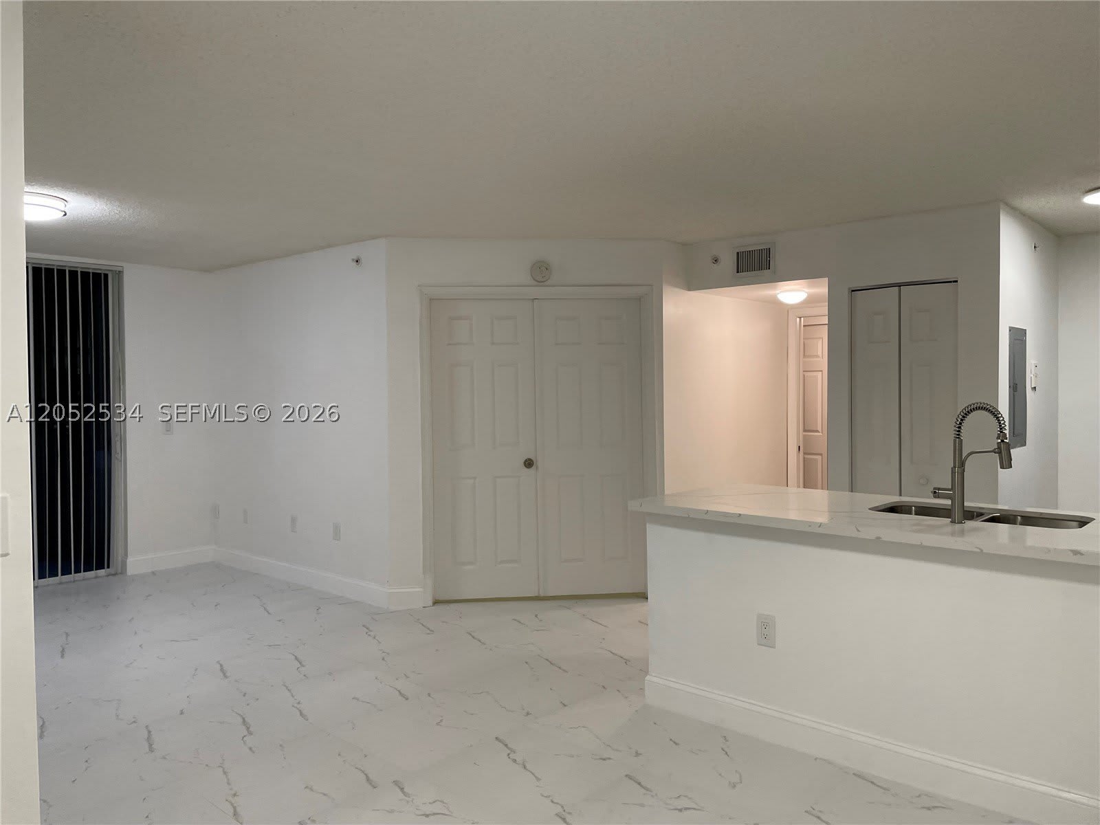 720 SW 111th Ave – photo 2