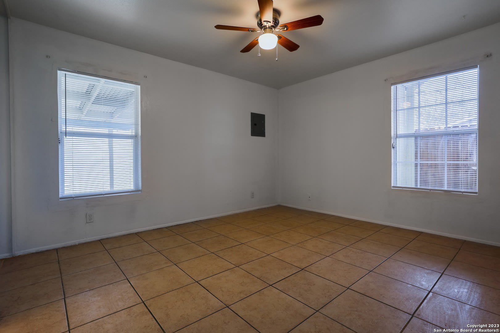 5434 PLUMTREE DR – photo 5