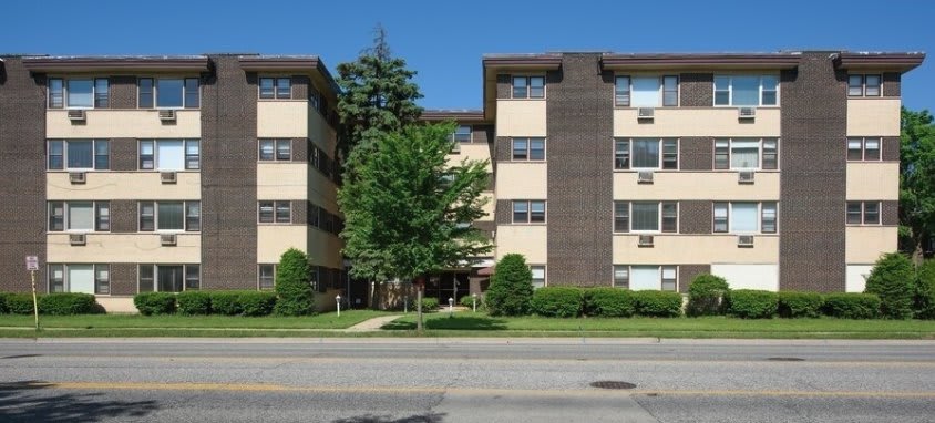 8466 Skokie Blvd – photo 1