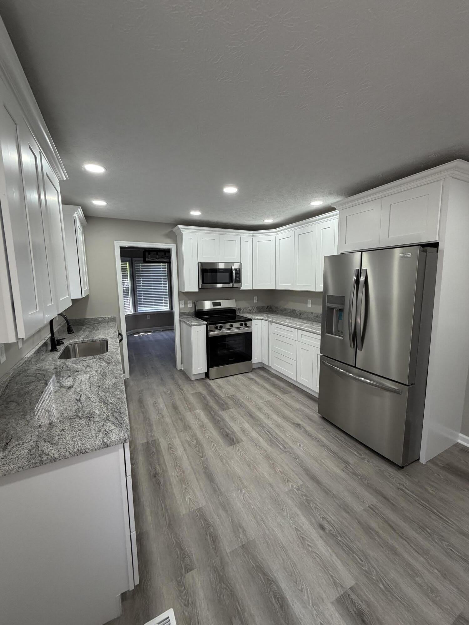 372 Reynolds Drive – photo 4