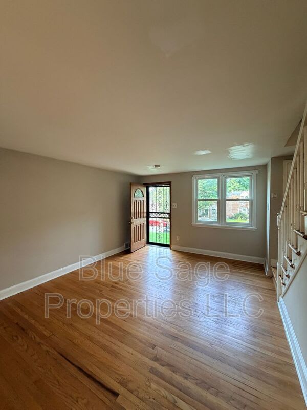 531 S 4Th St – photo 5