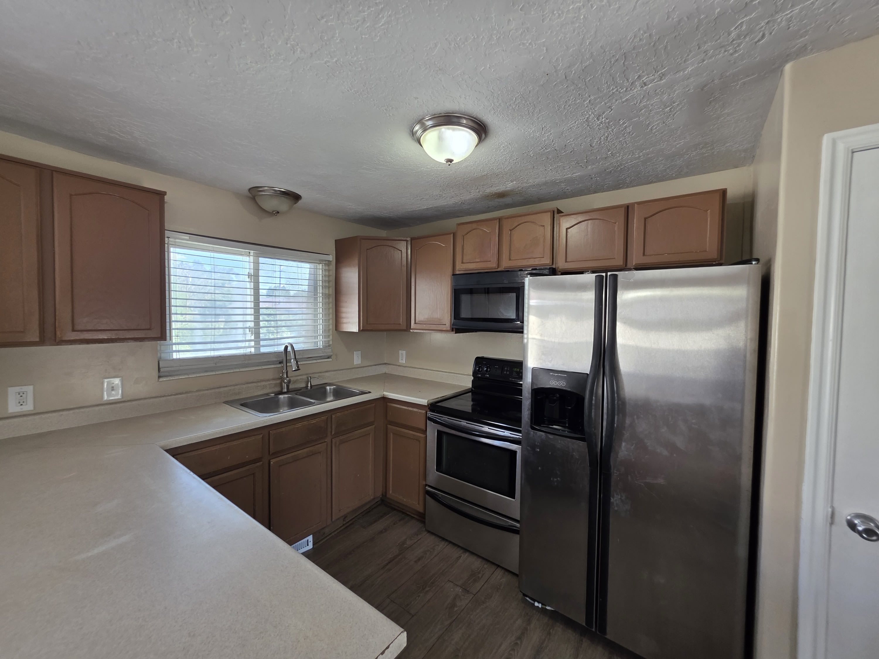 3779 S Oxford Way – photo 3