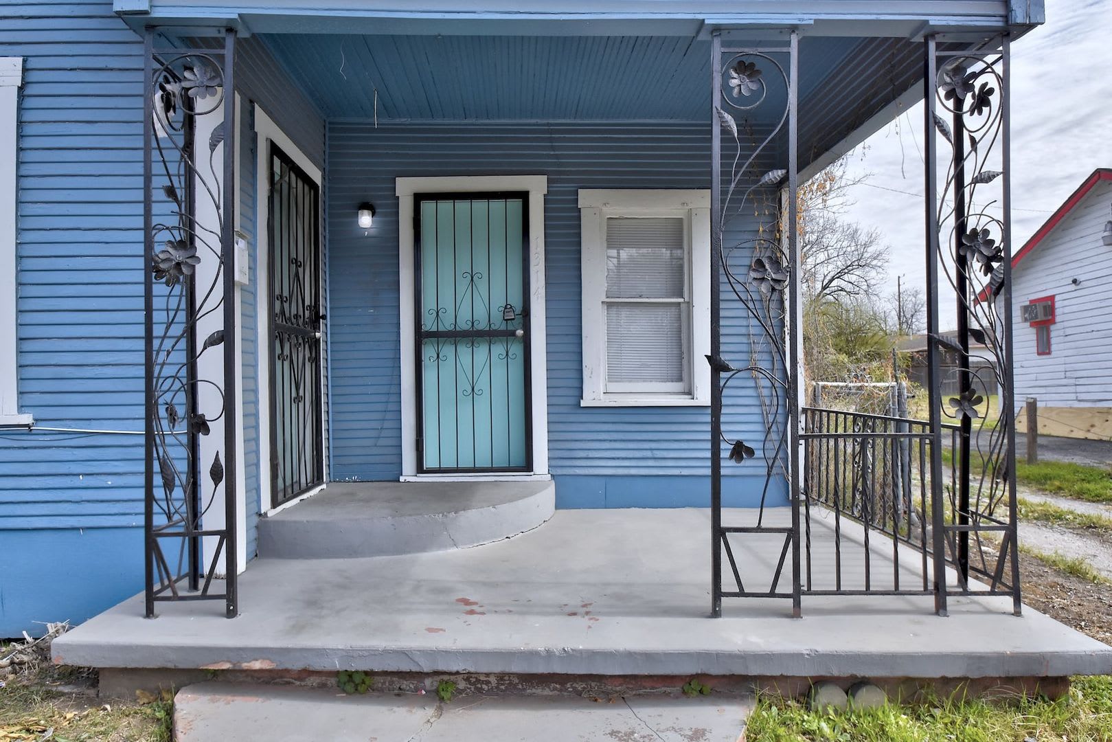 1314 N SABINAS – photo 3