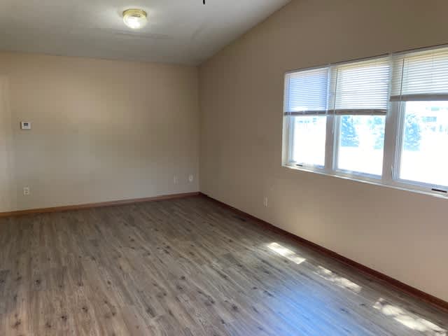 1705 University Dr – photo 2