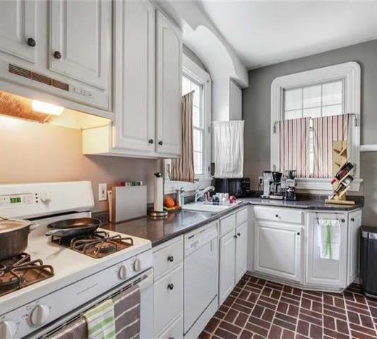 3710 NASHVILLE Avenue – photo 3