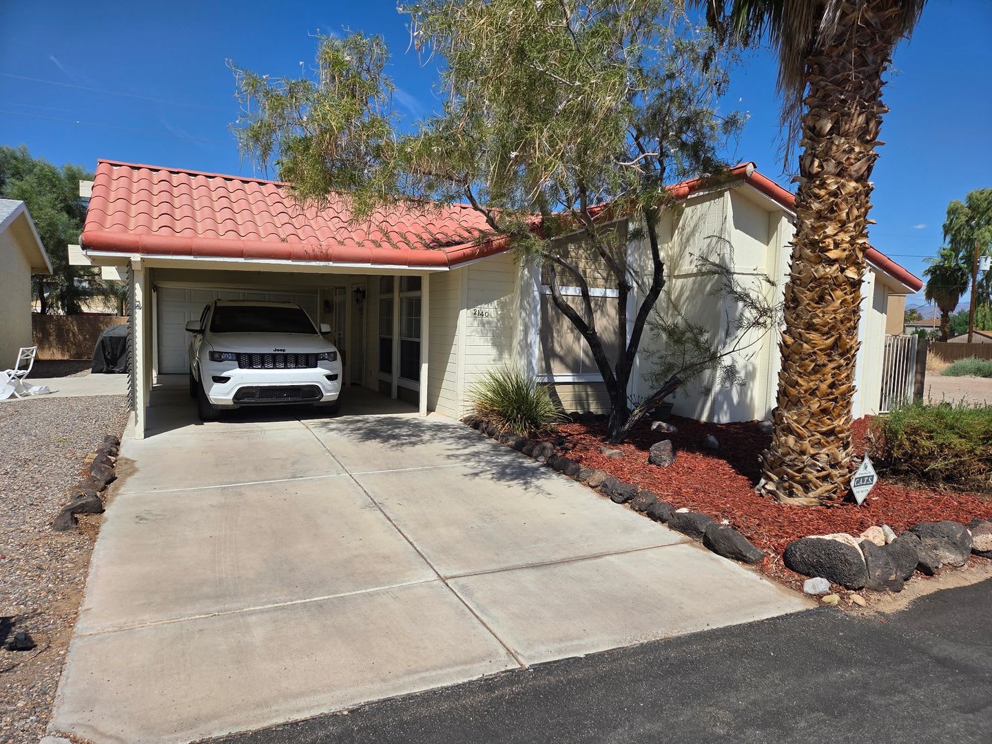 River Retreat 3 Bedroom Home With 1 Car Garage And Covered Parking For 5 Vehicles – photo 2