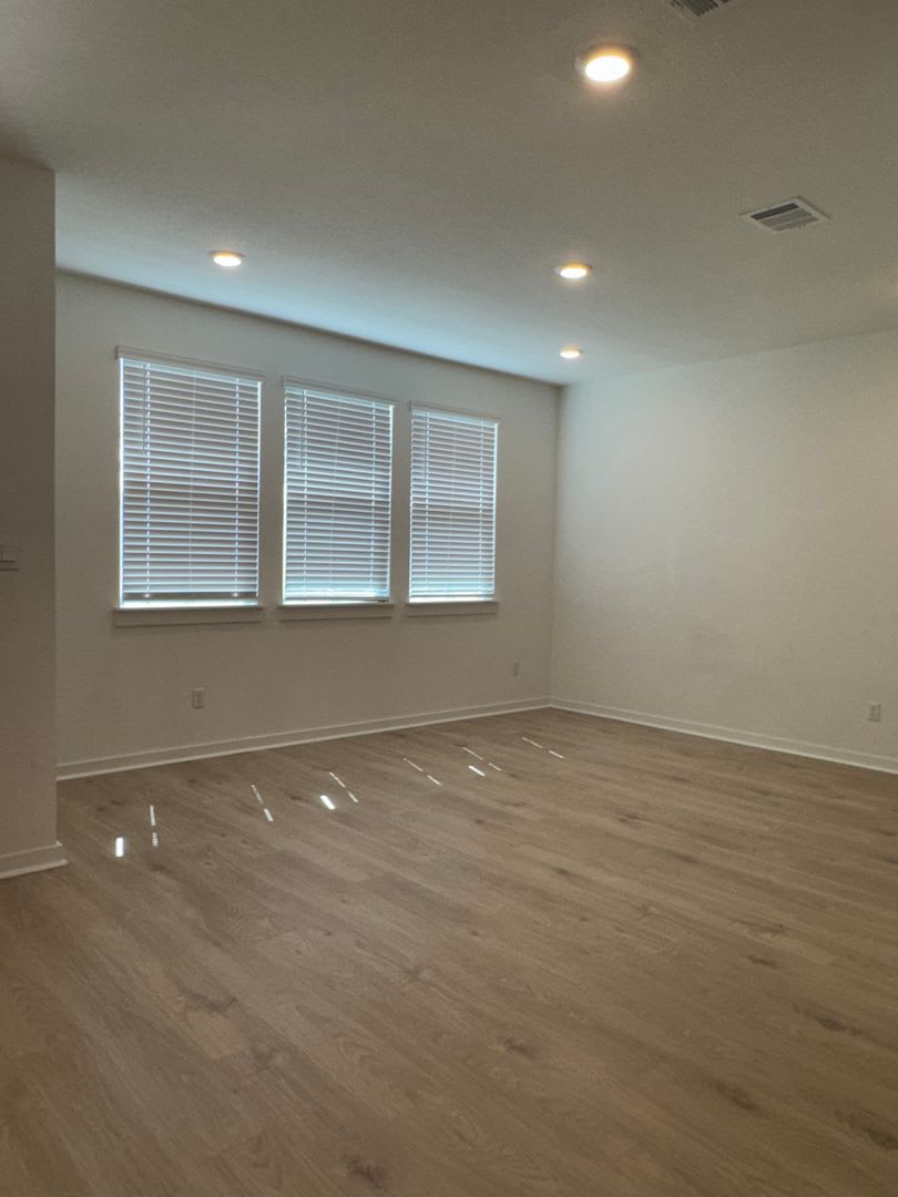4 BR/2.5BA – photo 2