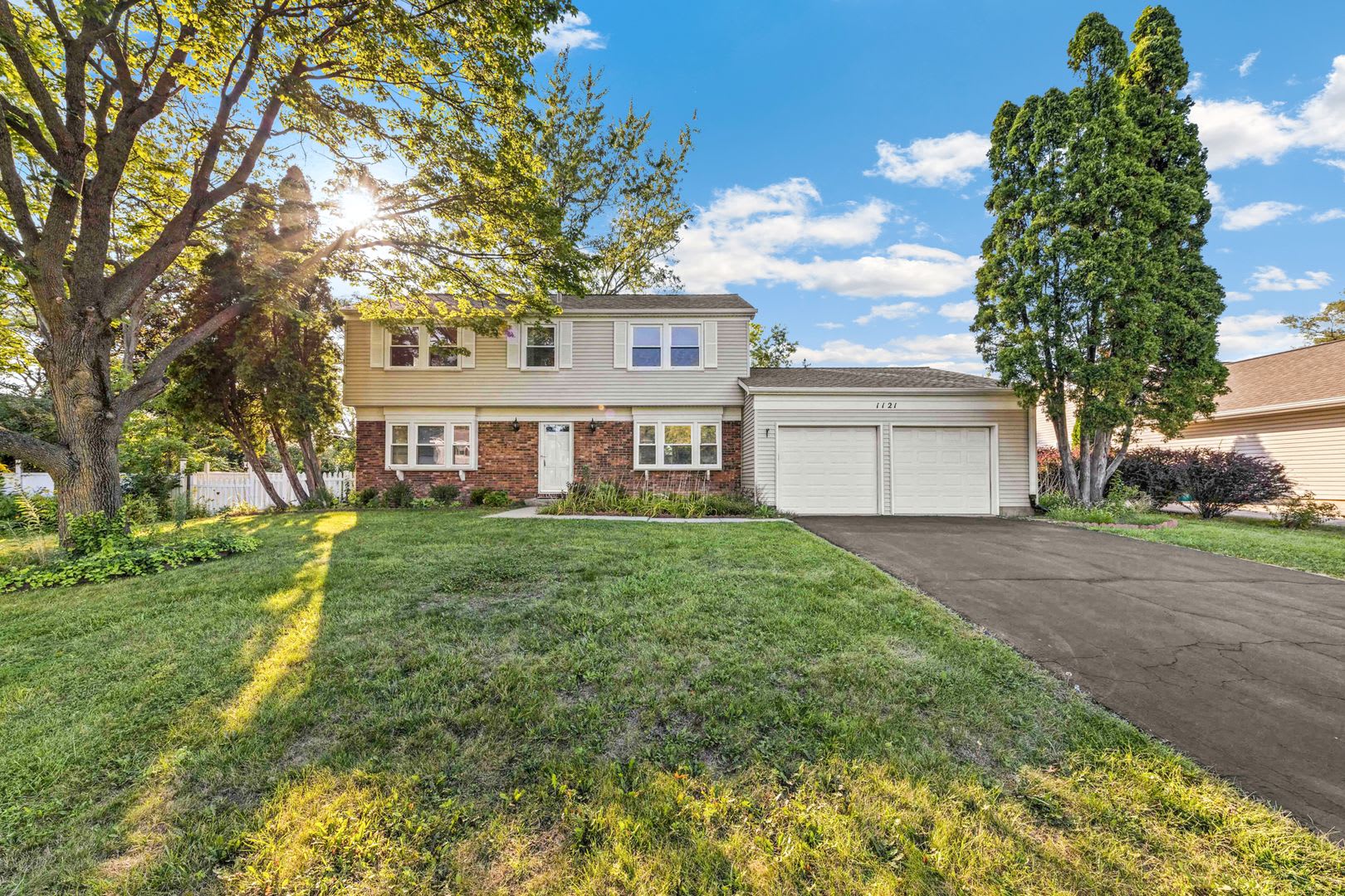 Buffalo Grove 4 Bedroom located in the Stephenson School District! – photo 1