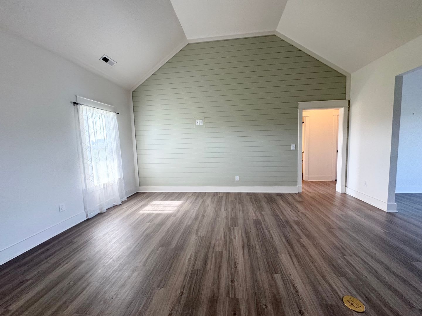 477 North Trotman Road – photo 3