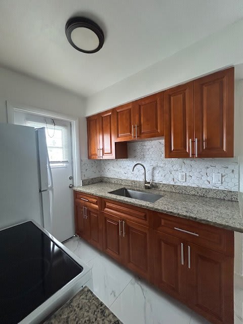 1950 Sw 69th Ave – photo 2