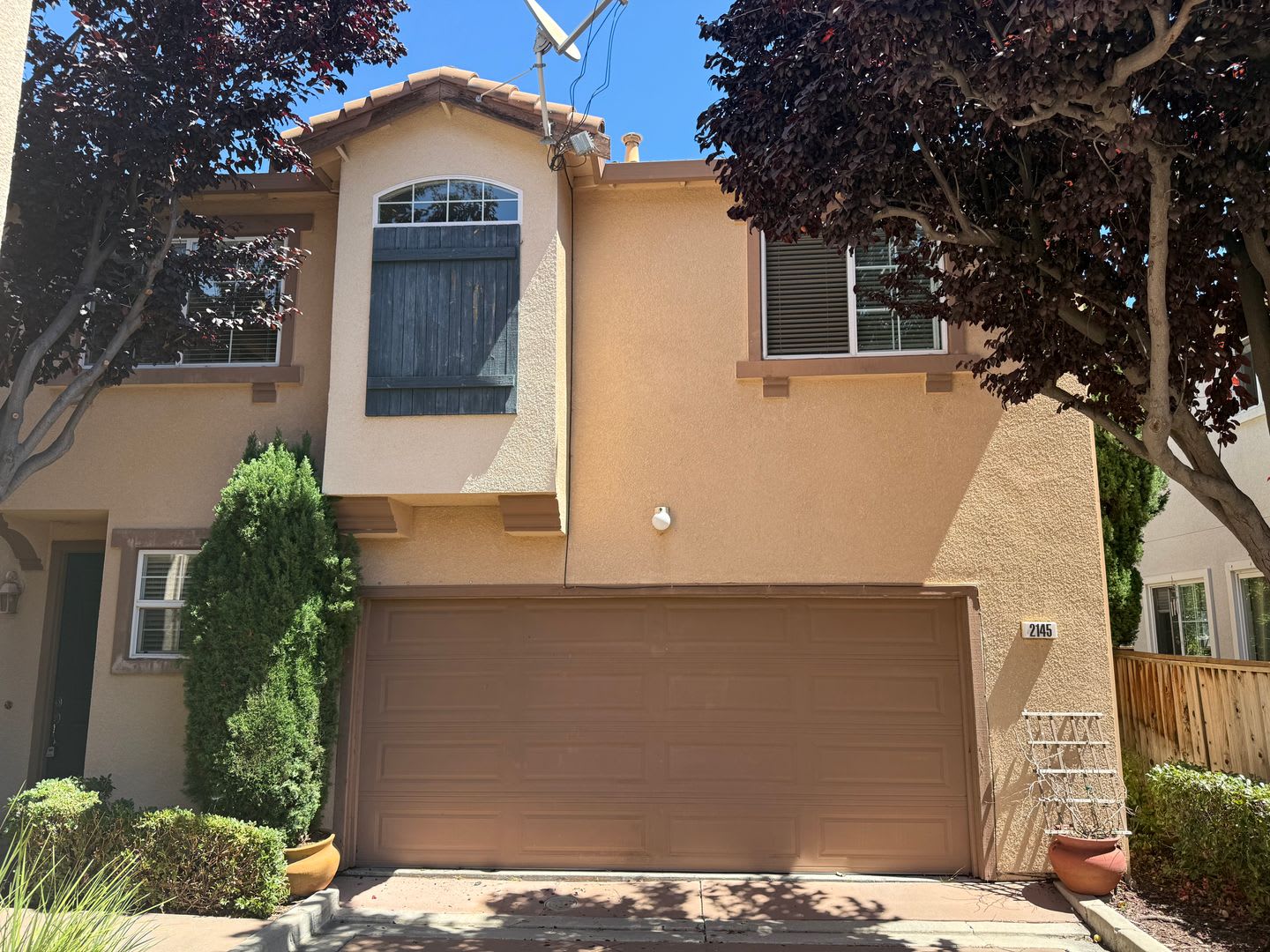 Located In Santa Clara Close To Rivermark And Mercado Shopping Plus Fuller Park And Levi S Stadium – photo 2