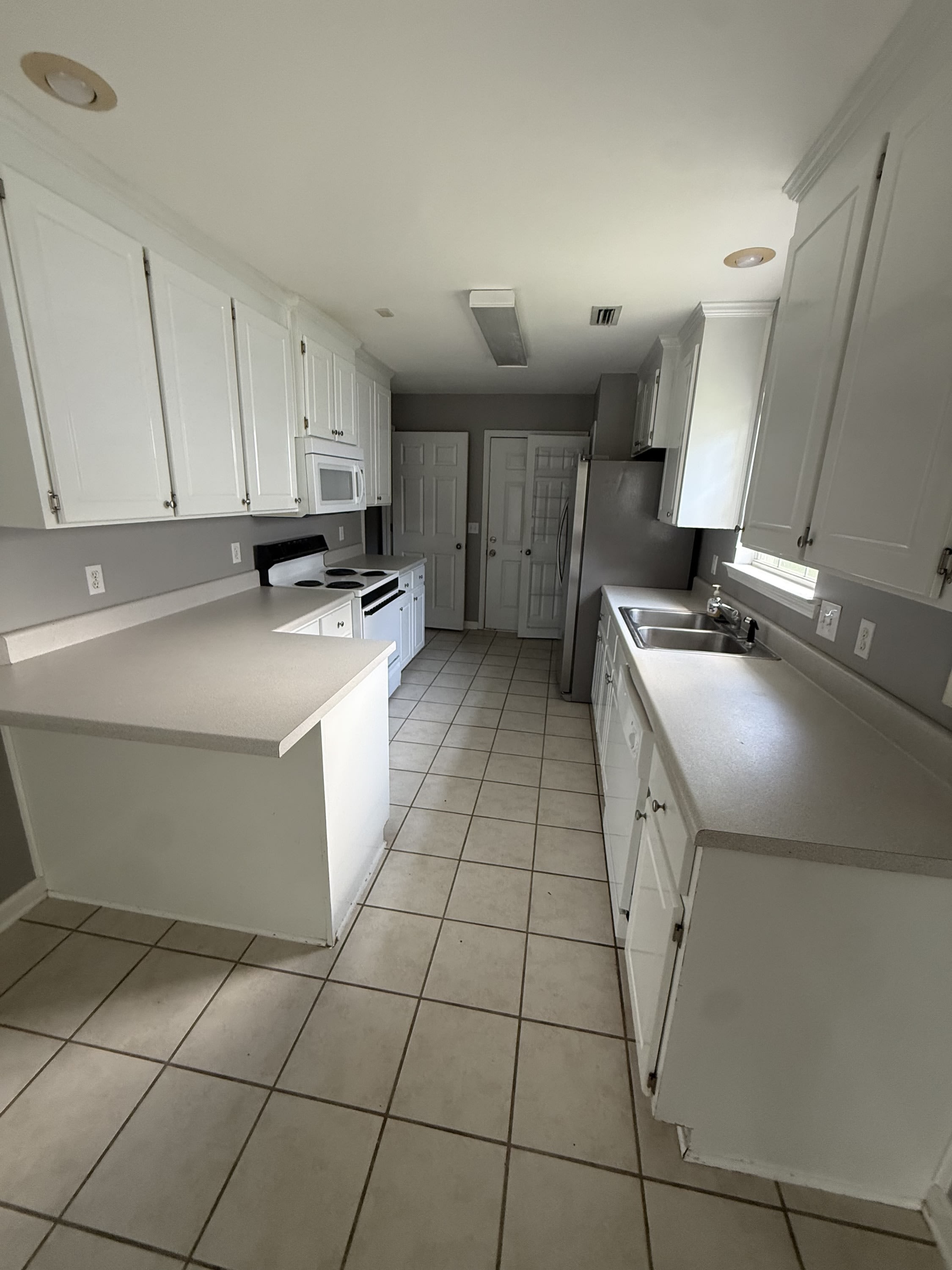 200 Melrose Ln – photo 2