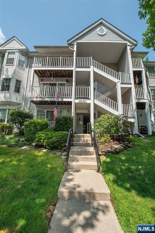 540 Holly Court – photo 2