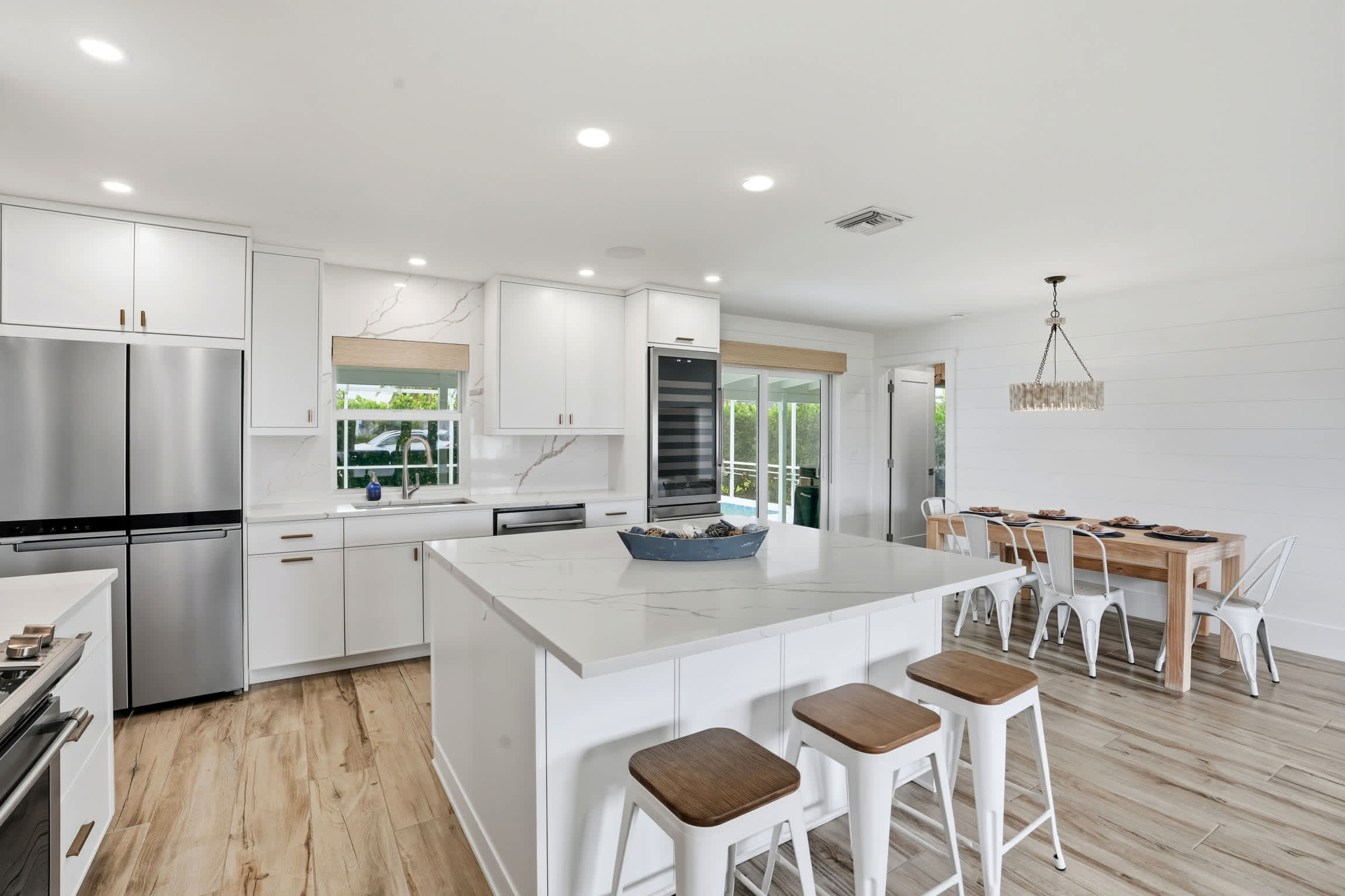 6163 Plumosa Avenue – photo 4