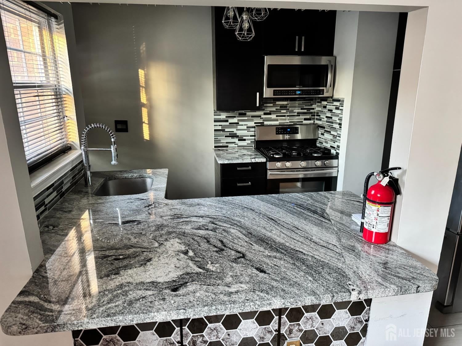 6501 Avenue C – photo 4