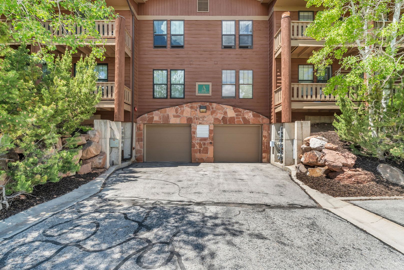 Pinebrook Pointe – photo 2