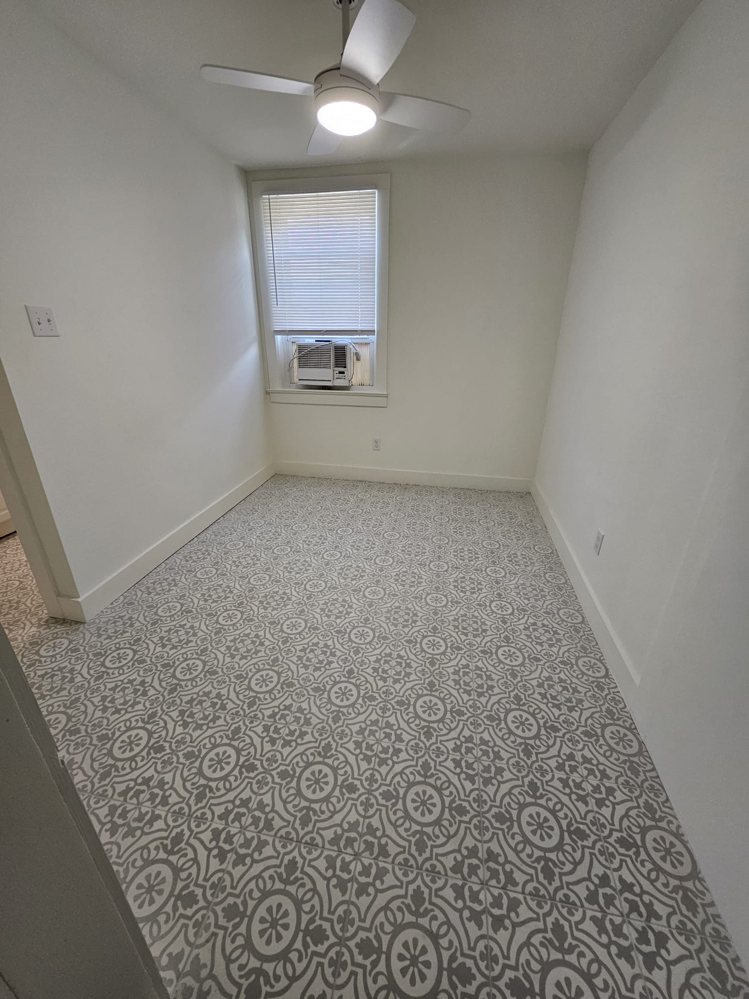 522 Aurora Ave – photo 4