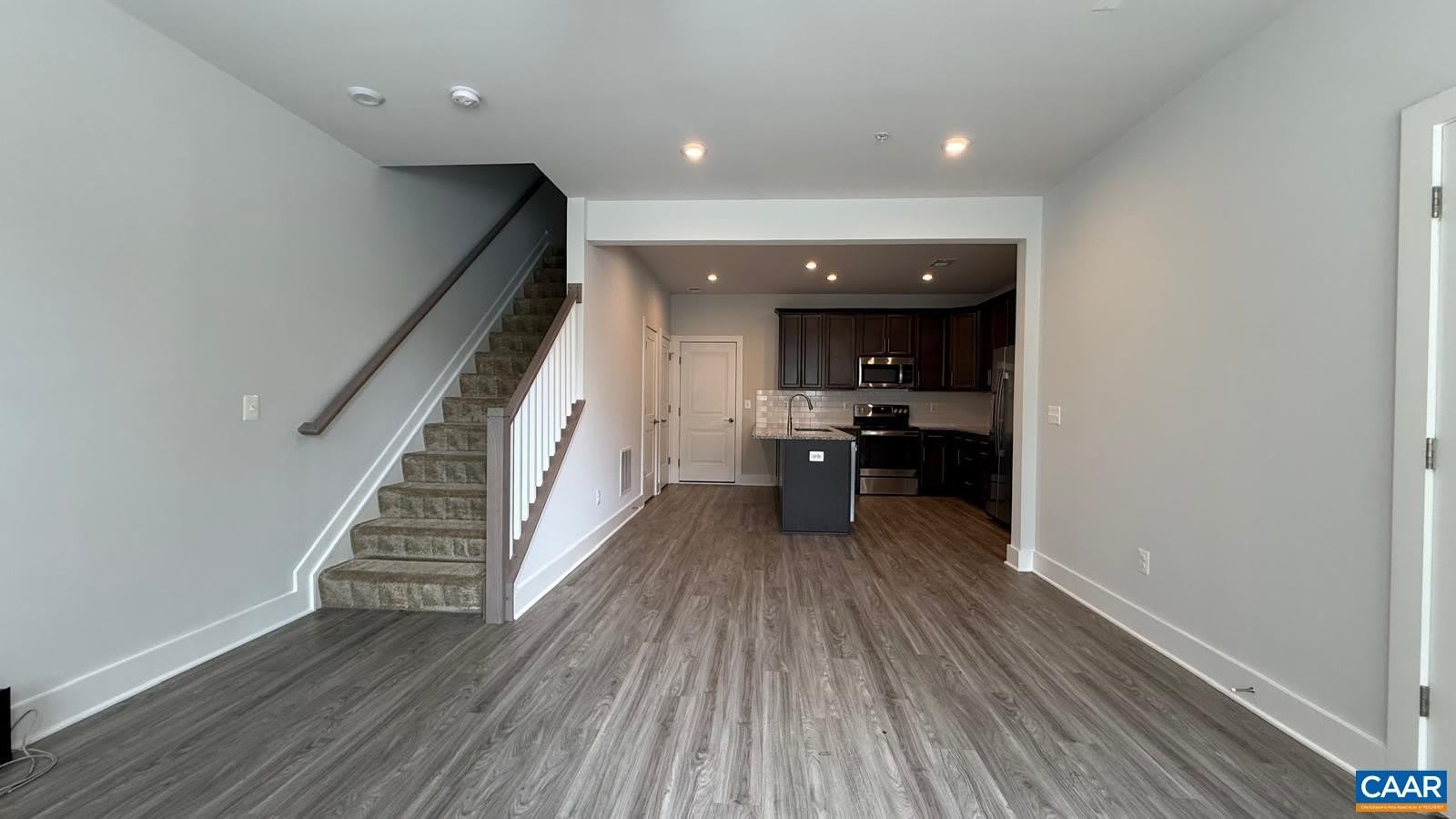 608 NOUSH CT – photo 4