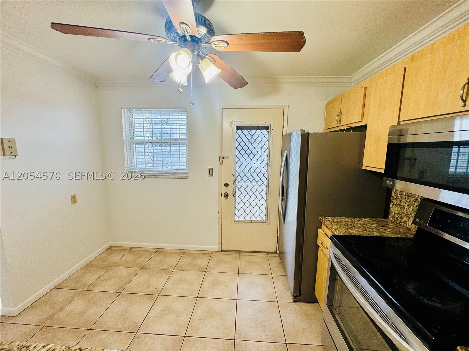 420 NE 12th Ave – photo 5
