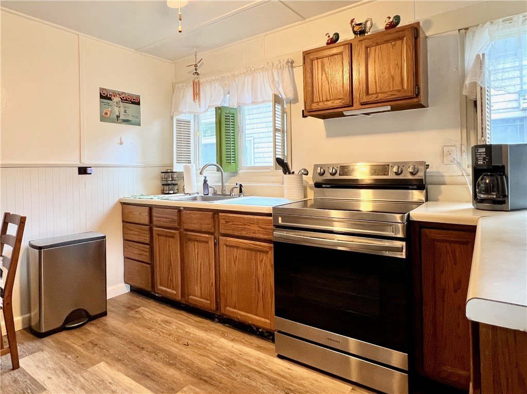 225 Lake Shore Drive S – photo 3