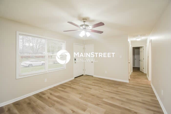 2726 Heatherlea Court – photo 2