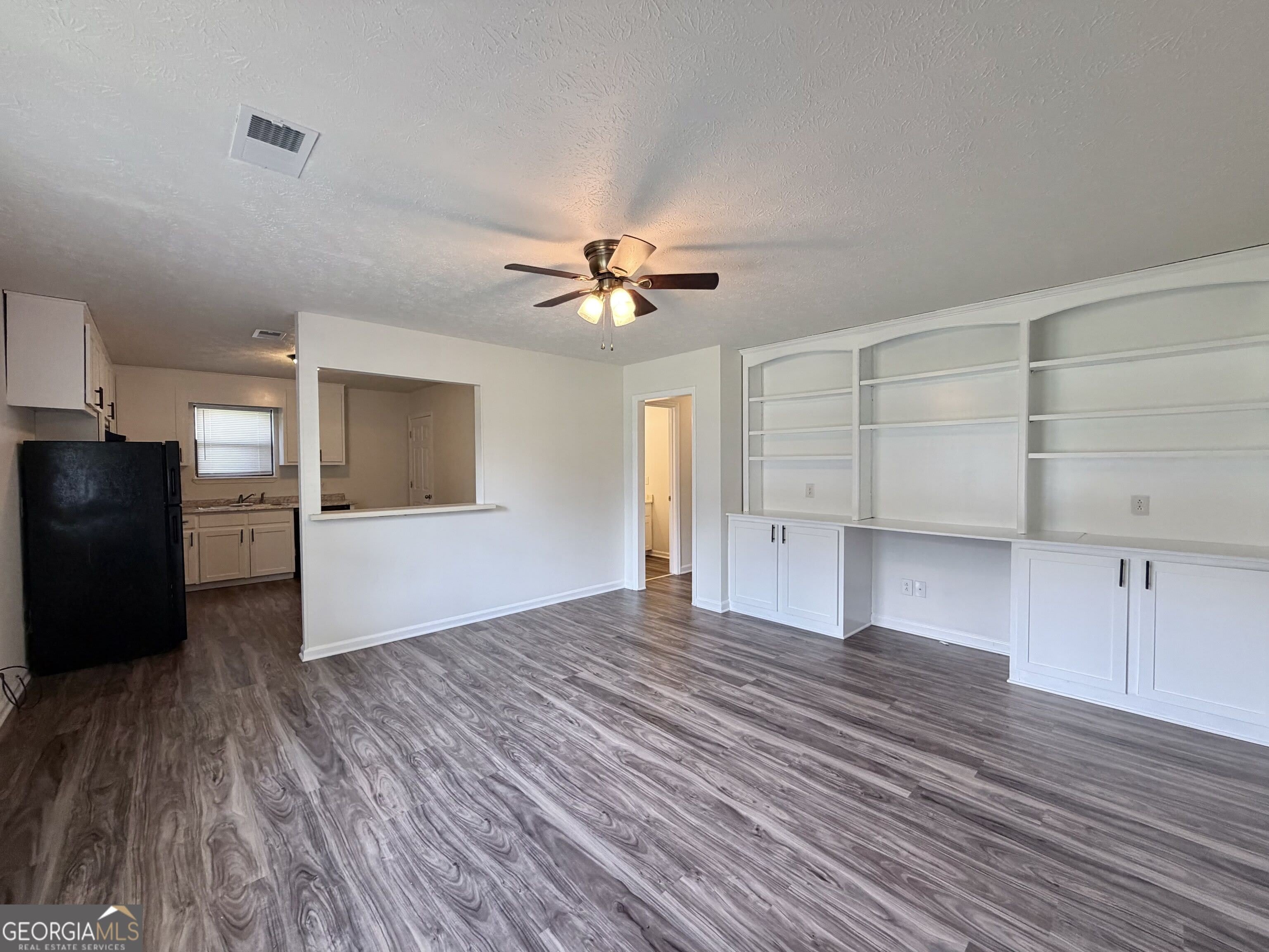 212 E Paces Drive – photo 3
