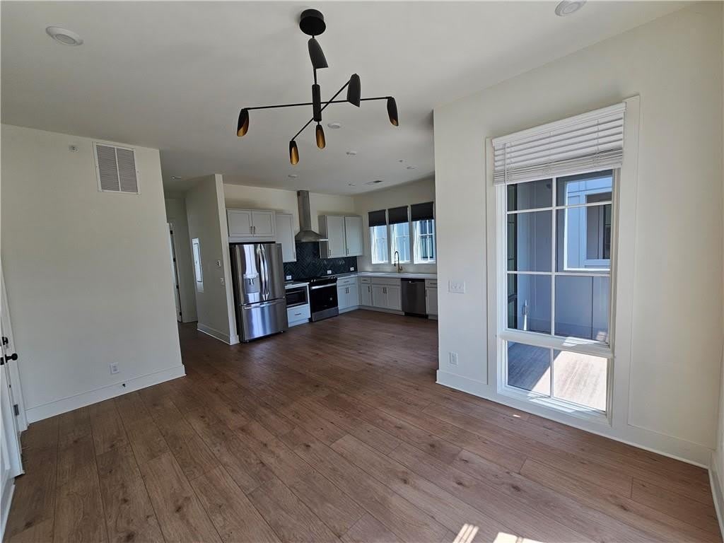 1294 LONGREEN Terrace NW – photo 4