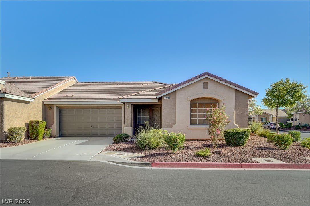 8556 Lakota Street – photo 2