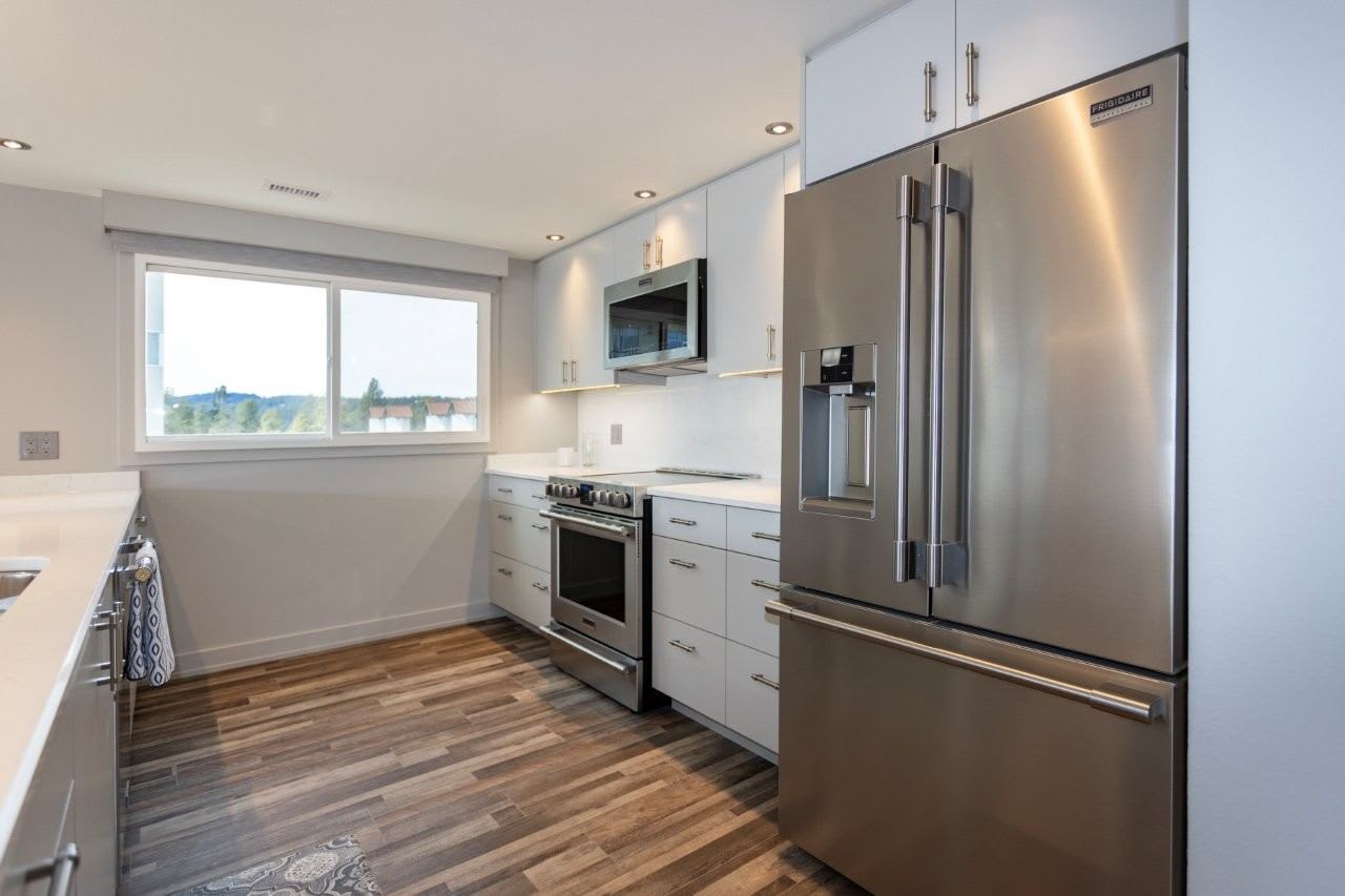Lake Tower Apartments – photo 4