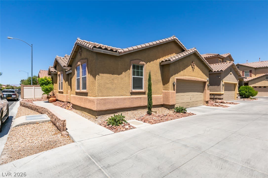 6840 Frances Celia Avenue – photo 3