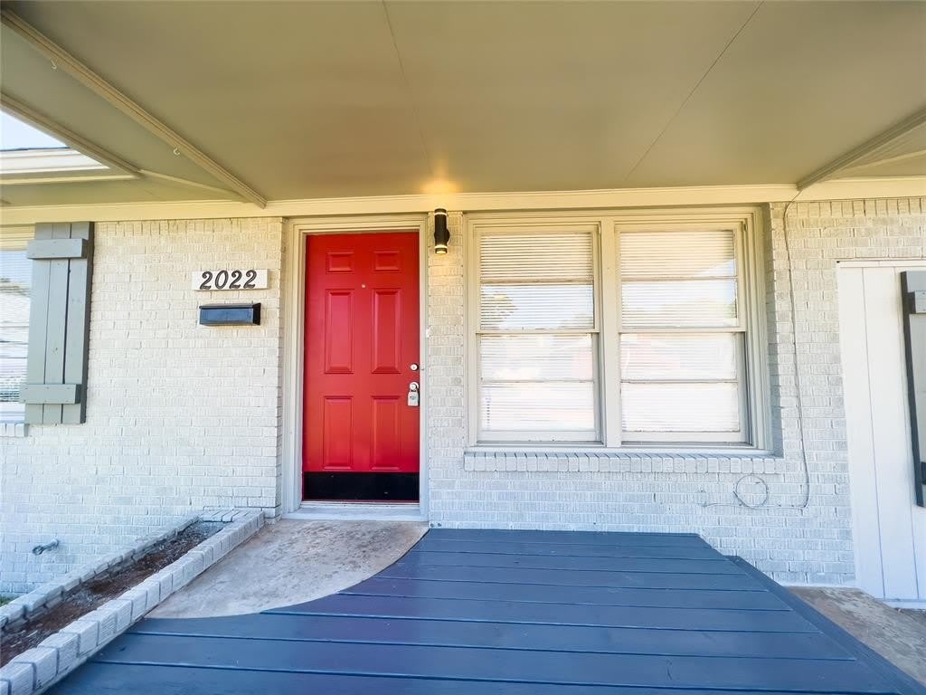 2022 NW 33rd Street – photo 2