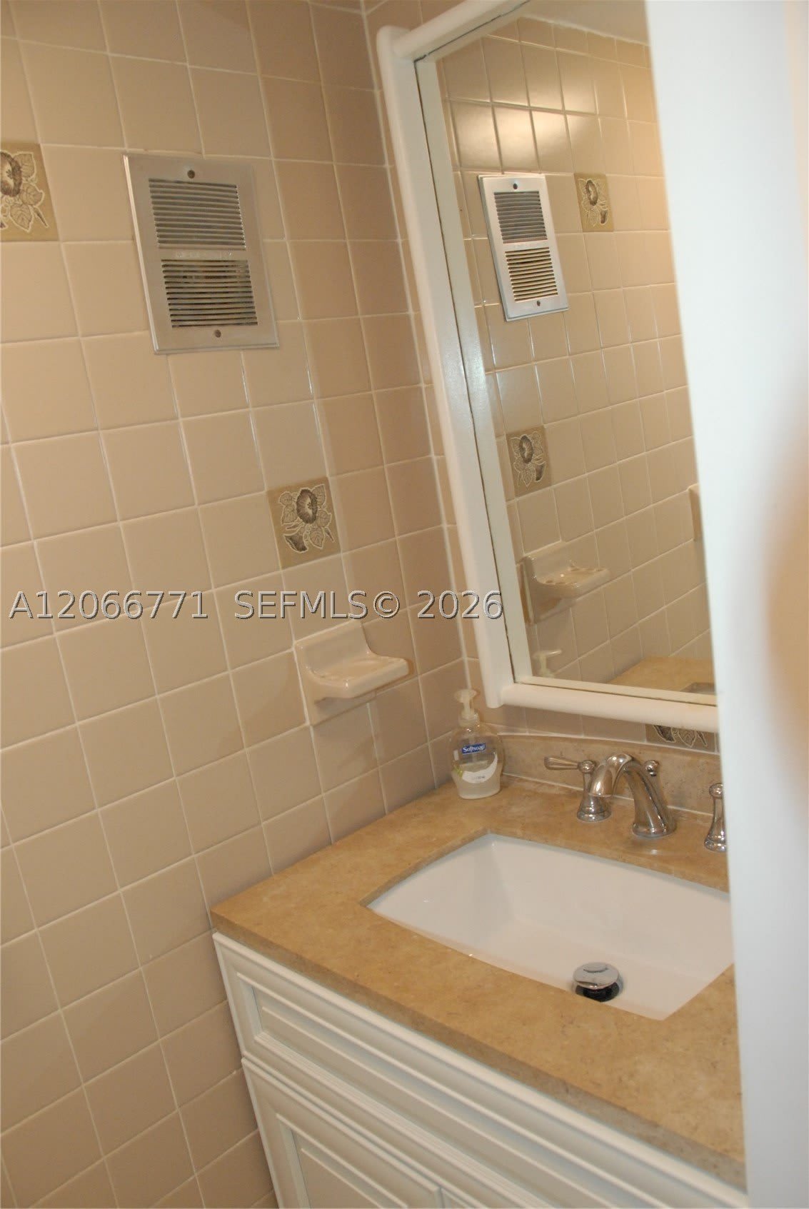 10907 N Kendall Dr – photo 4