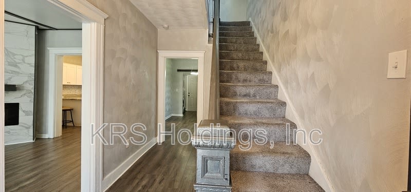 62 Elm St. – photo 3