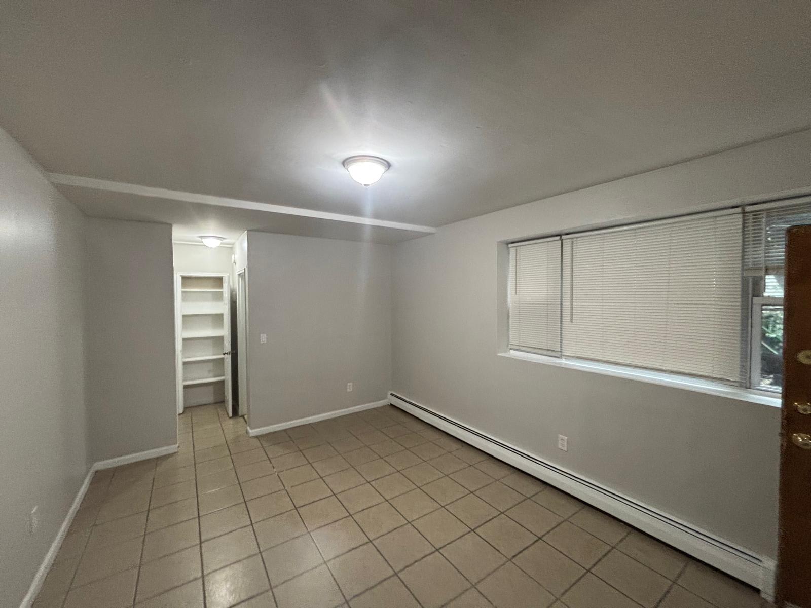 184 Fairview Ave – photo 2