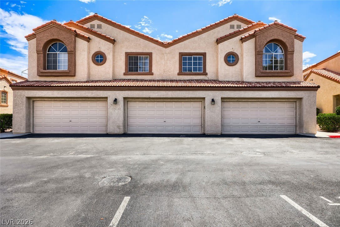 8301 Boseck Drive – photo 1