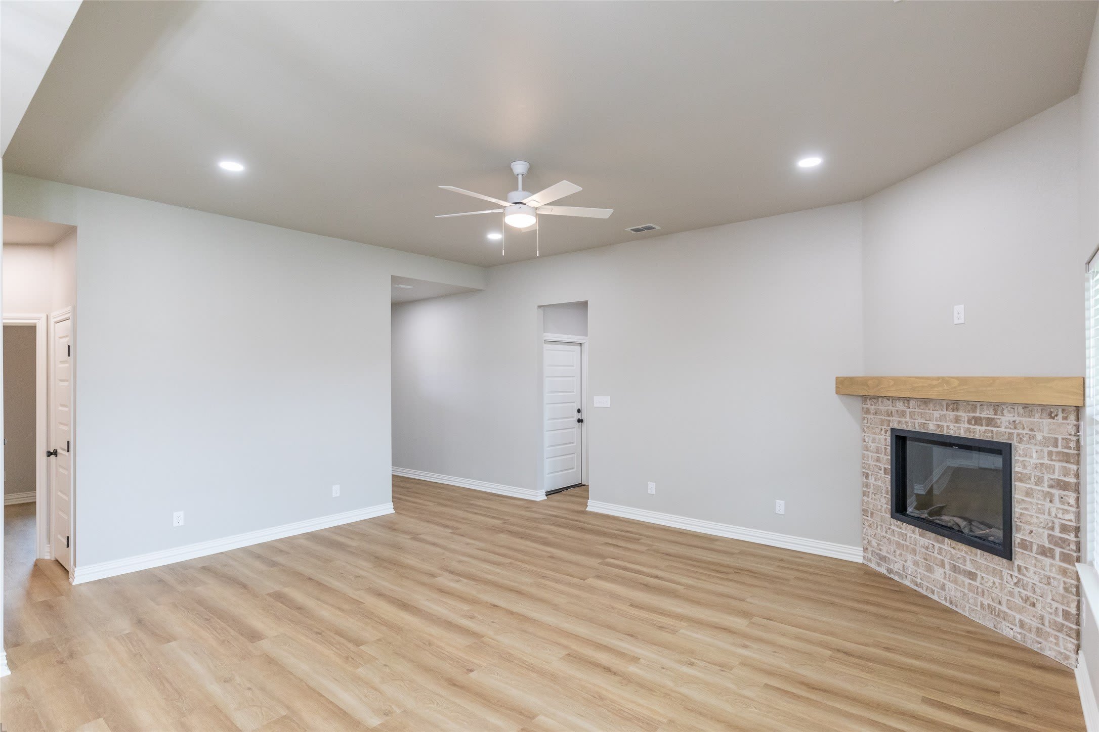 7717 Sawdust Trail – photo 4