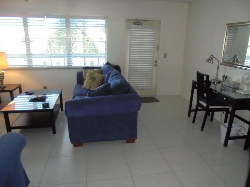 3069 Yarmouth D – photo 4
